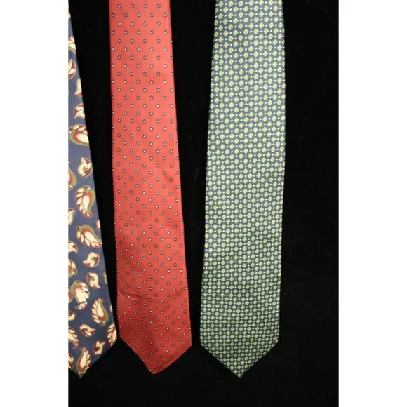4 Men's Silk Ties, Assorted Brands - Picture 3 of 11